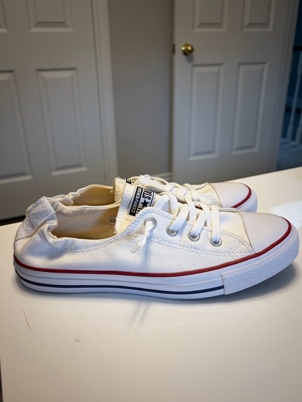 Women’s Converse - Size 10